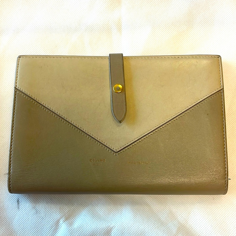Celine Medium size Wallet